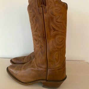 Wild Bill's Handcraft Women cowboy boots-7.5